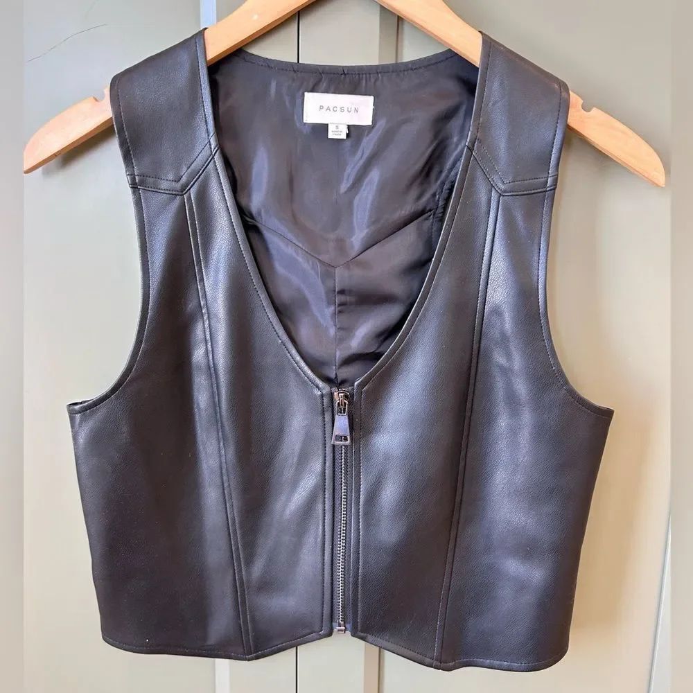 Pacsun Black Faux Leather Cropped Zipper Vest